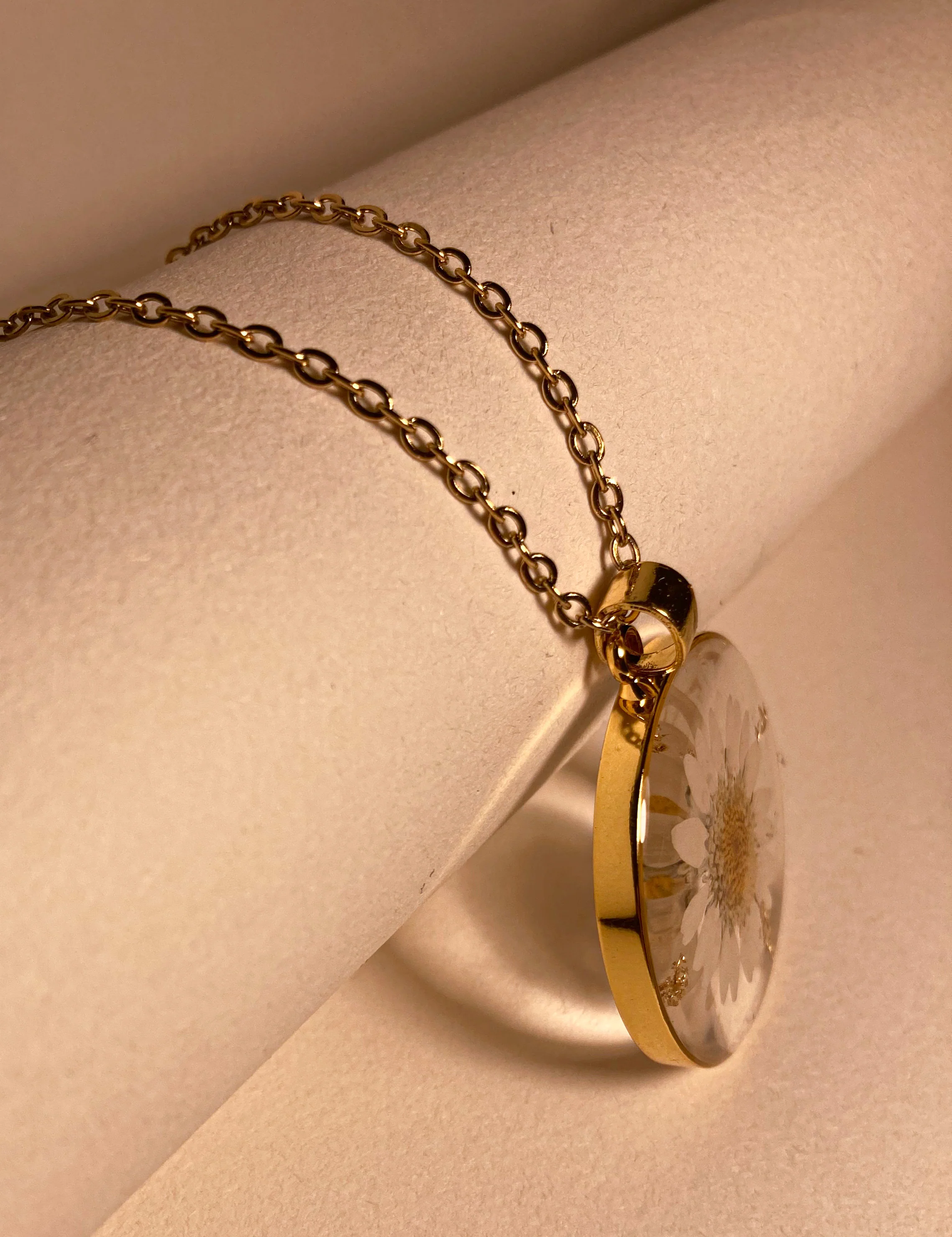 Pressed flower necklace - White Flower - Image 4