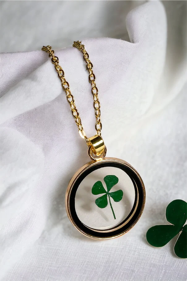 Four-Leaf Clover Necklace | Real pressed flower - Image 4